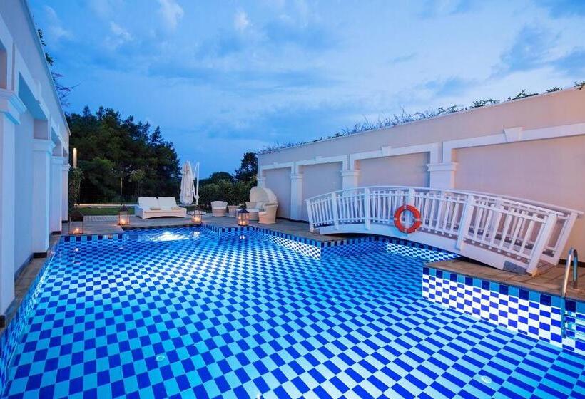 Вилла с 1 спальней и бассейном, Titanic Deluxe Golf Belek