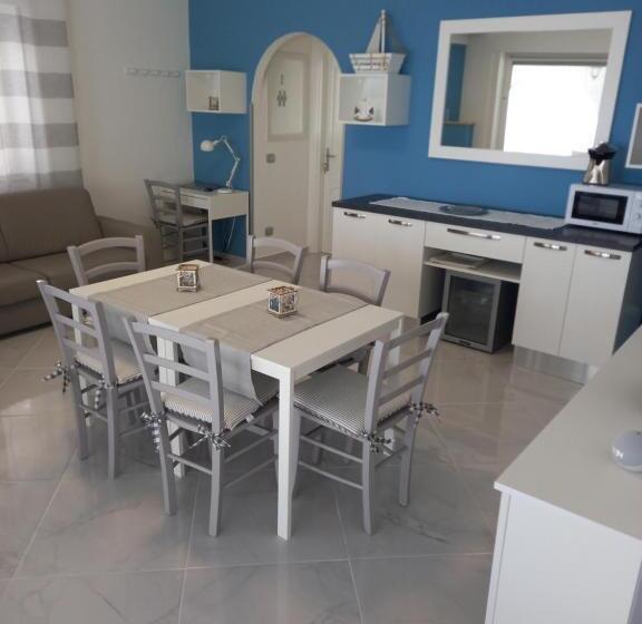 اتاق استاندارد چهار تخته با چشم‌انداز دریا, Villa Ludo A Zambrone Tropea