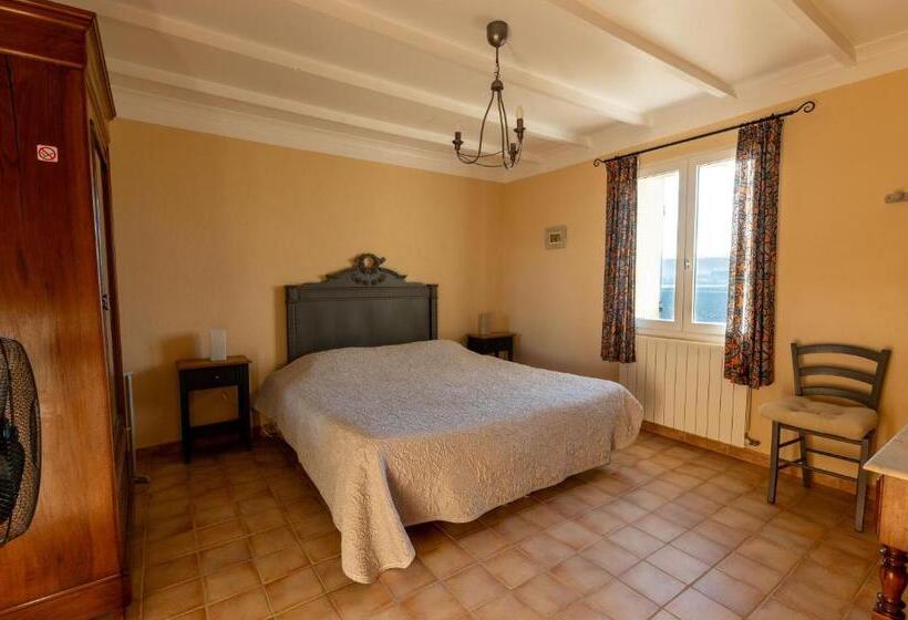 Номер Стандарт Вид на Сад, Chambres D Hôtes La Clape