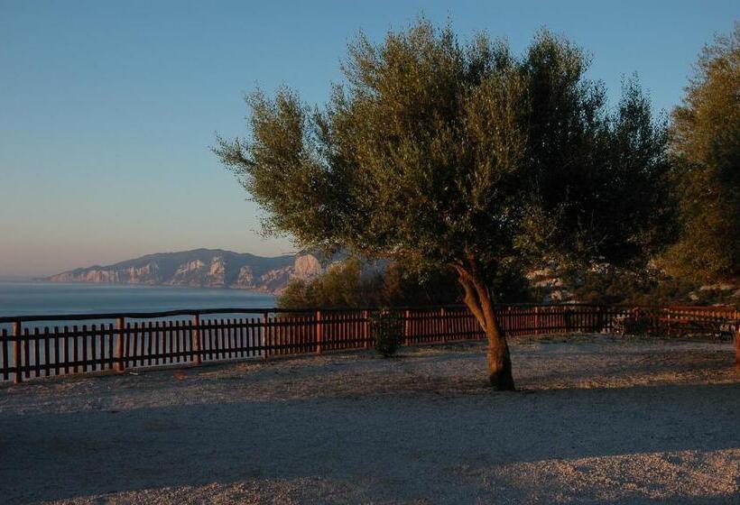 Номер Стандарт Вид на Море, Agriturismo Codula Fuili