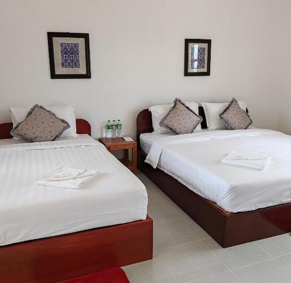 Семейный Номер, Sanhak Guesthouse 1
