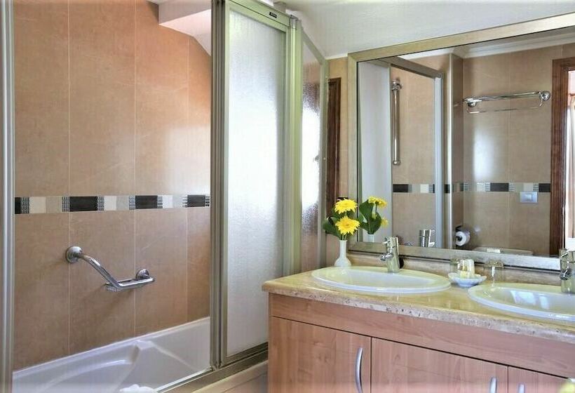 Студия Стандарт, Beverly Hills Suites   Excel Hotels & Resorts