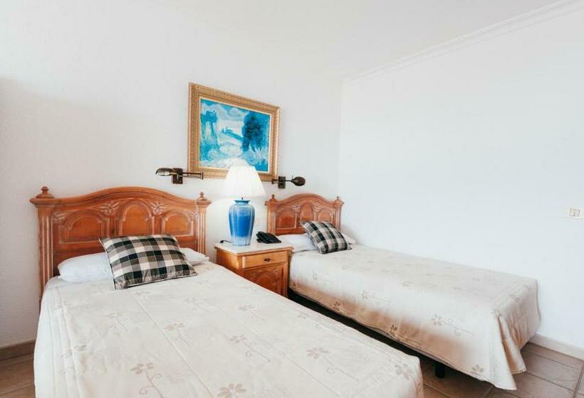 Студия Стандарт Вид на Море, Beverly Hills Suites   Excel Hotels & Resorts
