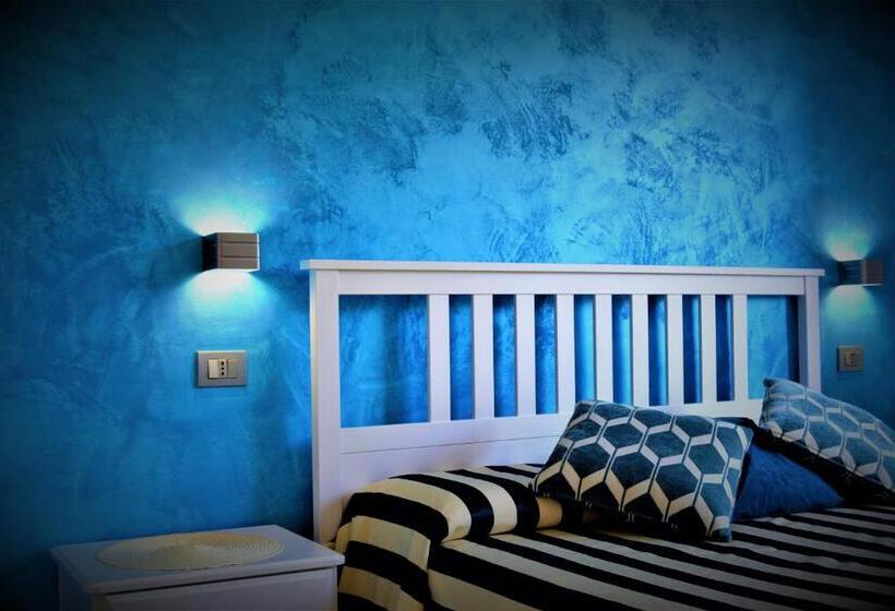اتاق لوکس, Levante Blu
