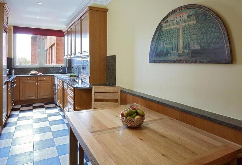 آپارتمان لوکس 2 خوابه, Cheval Thorney Court At Hyde Park