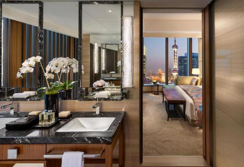 سوئیت با تخت بزرگ, Mandarin Oriental Pudong, Shanghai