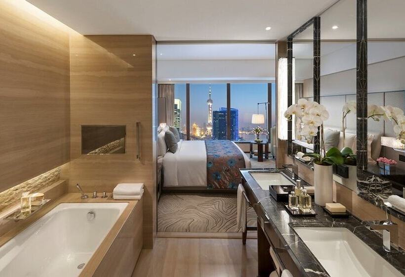 اتاق کلاب, Mandarin Oriental Pudong, Shanghai