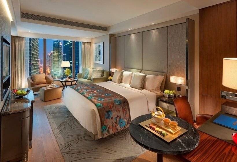 سوئیت با چشم‌انداز رودخانه, Mandarin Oriental Pudong, Shanghai