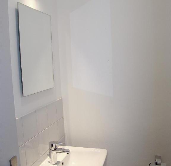 اتاق استاندارد با بالکن, Bnb Near Brandenburg Gate   Rooms & Apartments