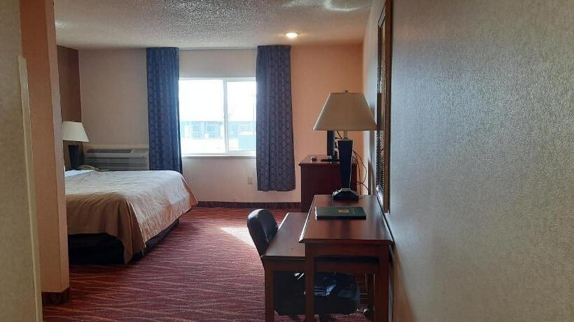 Люкс Кровать Кинг, Quality Inn & Suites Grants   I 40