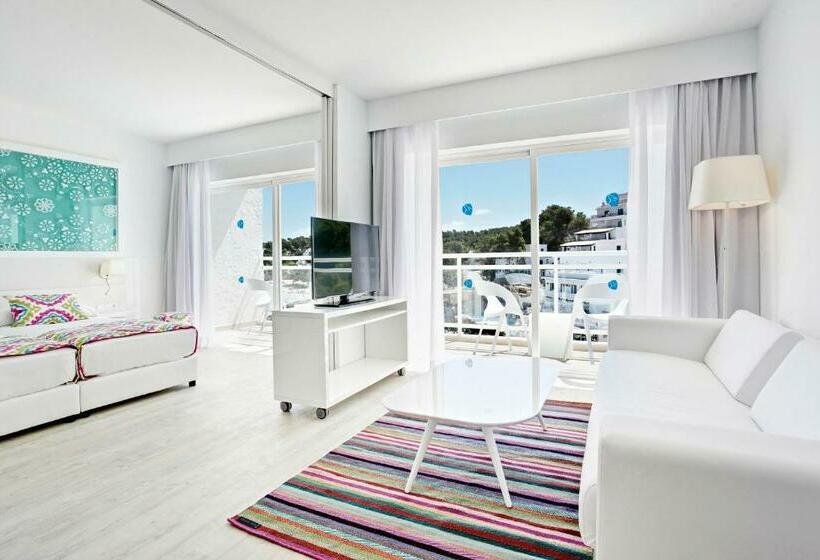 سوئیت جونیور پریمیوم, Grupotel Ibiza Beach Resort - Adults Only