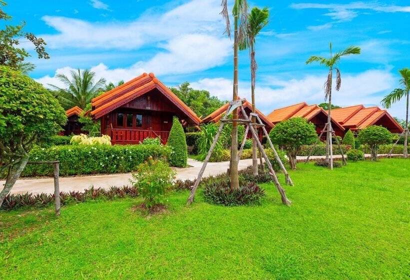 코티지 풀장 전망, Diamond Beach Resort