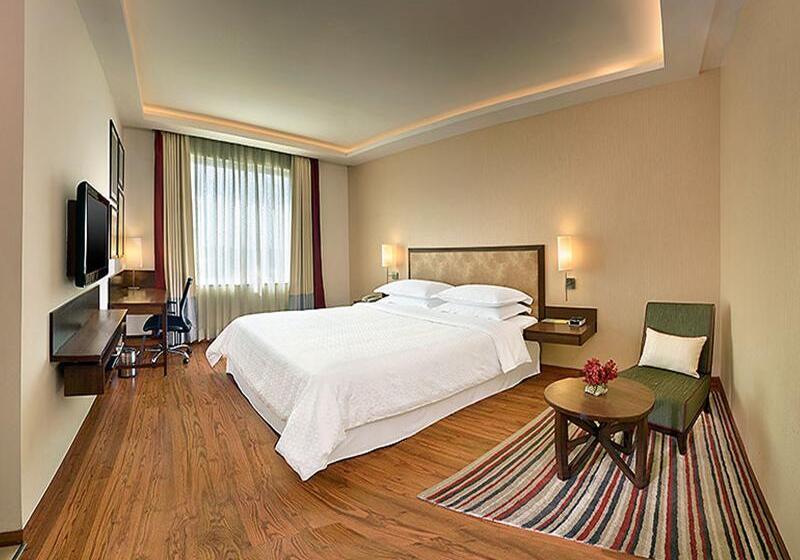 舒适型房间, Four Points By Sheraton New Delhi, Airport Highway