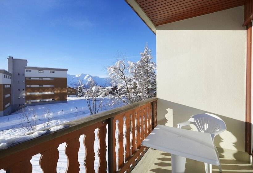 Номер Стандарт Трехместный, Hôtel Eliova Le Chaix