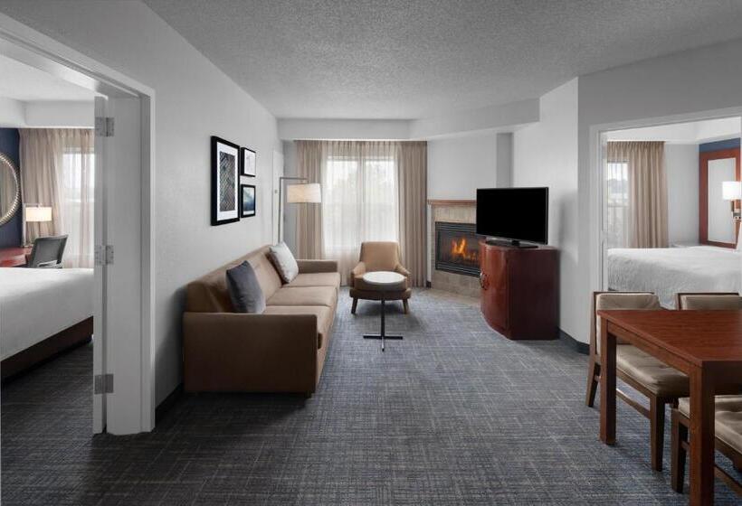 Люкс 2 Спальни, Residence Inn East Rutherford Meadowlands