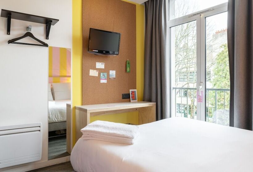 חדר סטנדרט מיטה זוגית, Demain Hôtel & Conciergerie