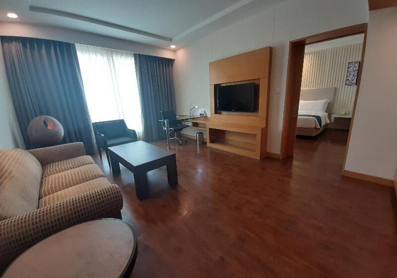Люкс Повышенной Комфортности, Holiday Inn Amritsar Ranjit Avenue By Ihg