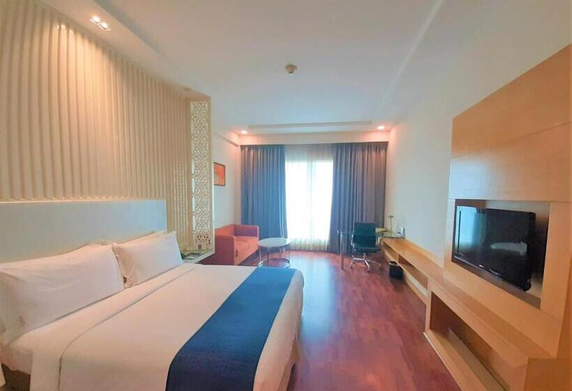 Стандартный Номер Кровать Кинг, Holiday Inn Amritsar Ranjit Avenue By Ihg