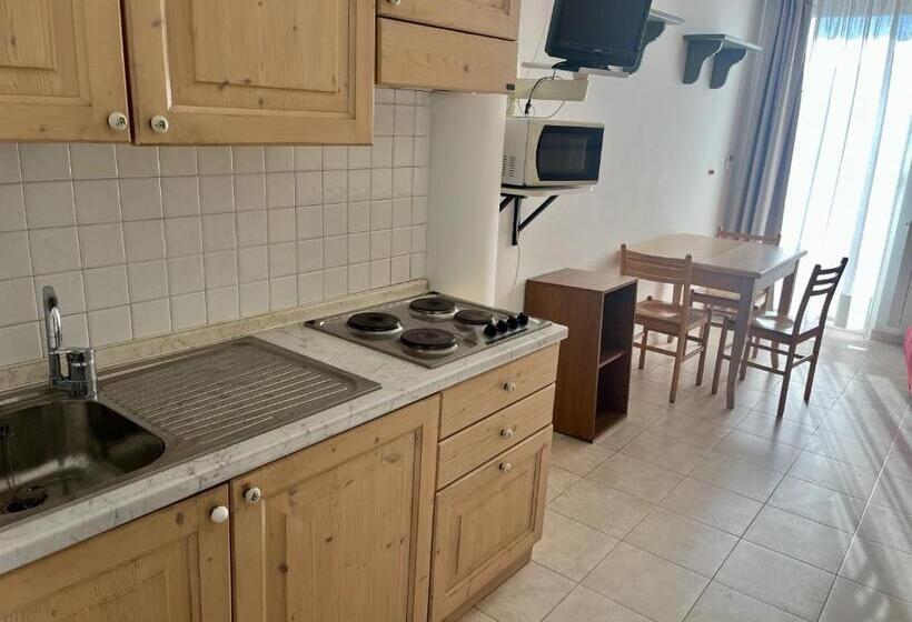 Семейный Номер, Residence Stella Maris