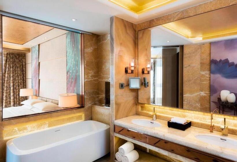 اتاق استاندارد, Sheraton Huzhou Taihu Lake Hot Spring Resort & Spa