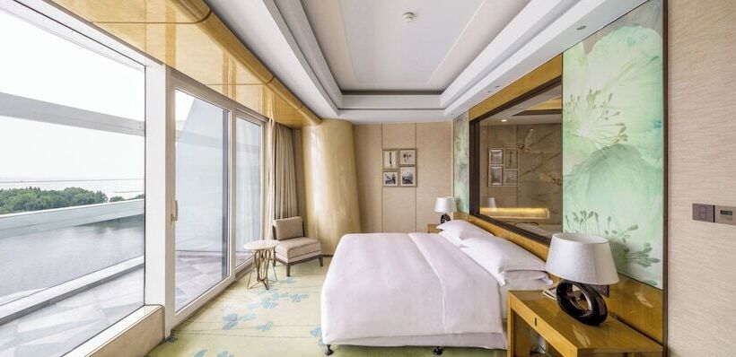 سوییت, Sheraton Huzhou Taihu Lake Hot Spring Resort & Spa