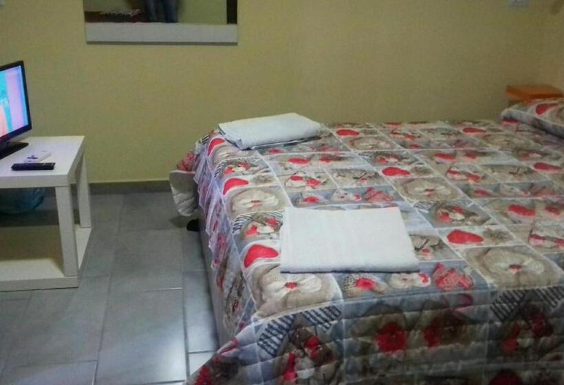 اتاق استاندارد چهار تخته, Bed And Fly Aeroporto Fontanarossa Reception H24