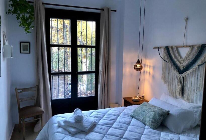 Standard room with outdoor bath, Casa Guidai