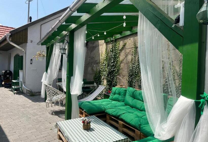 Апартаменты 1 Спальня, Ladislaus Schnaps Haus Falusi Vendégház