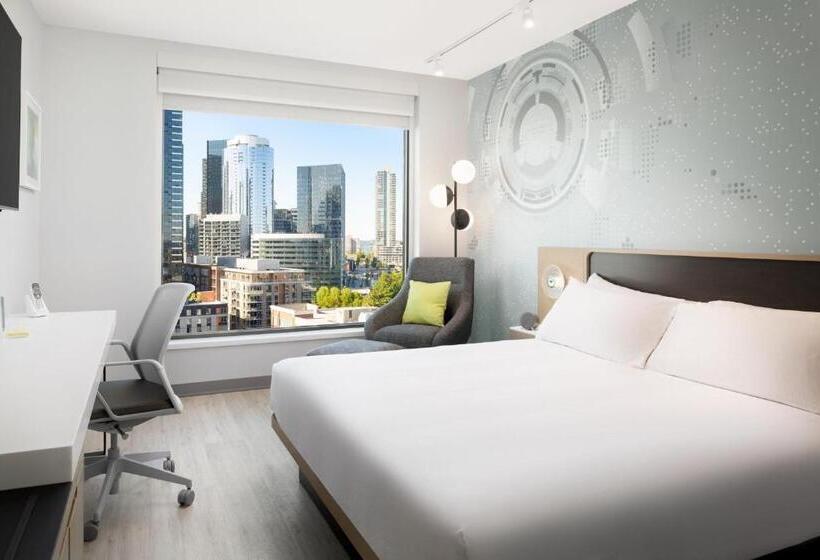חדר דלוקס מותאם לאנשים עם מוגבלויות, Astra Hotel, Seattle, A Tribute Portfolio Hotel By Marriott   No Resort Fees