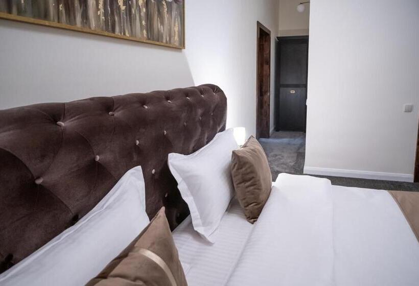 Номер Deluxe, The Nest Baia Mare
