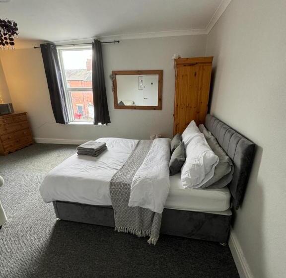 Номер Стандарт, Lincoln City Centre Rooms P&s