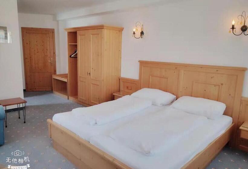 スタンダードルーム, Pension Artstetten