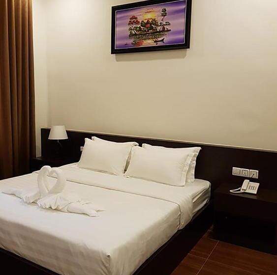 キングサイズベッドのスタンダードルーム, Apple Hotel Two   Near Phnom Penh Airport