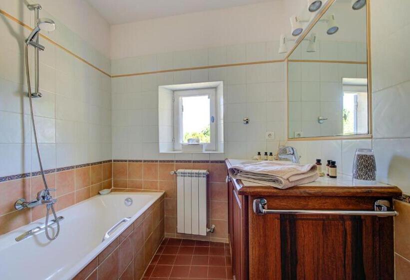Номер Deluxe, Les Chambres Du Perussier