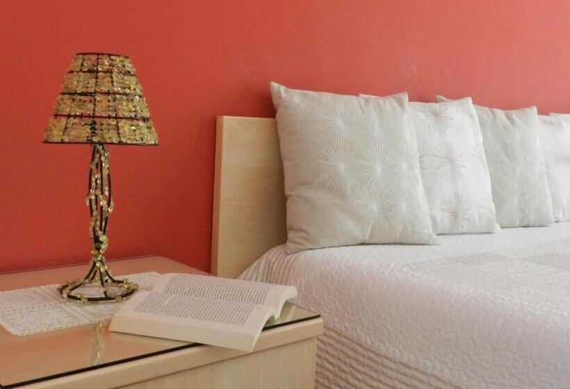 اتاق استاندارد, Actinia Accommodation