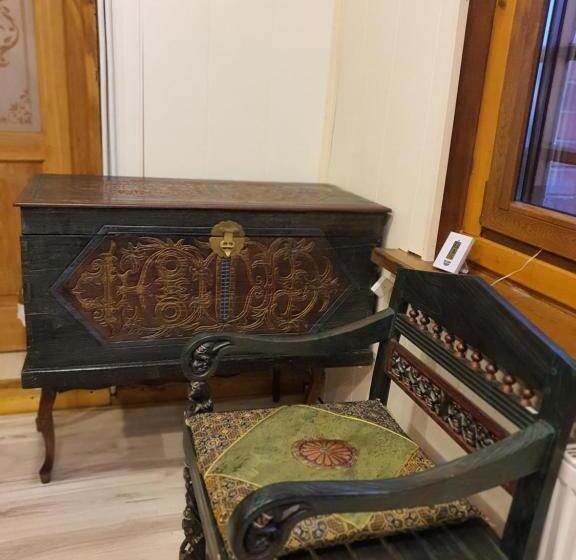 اتاق استاندارد, Pas Birute
