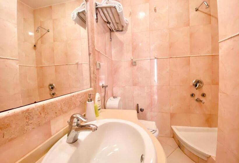 سوییت با چشم‌انداز دریا, Apartments And Rooms Levantin Inn