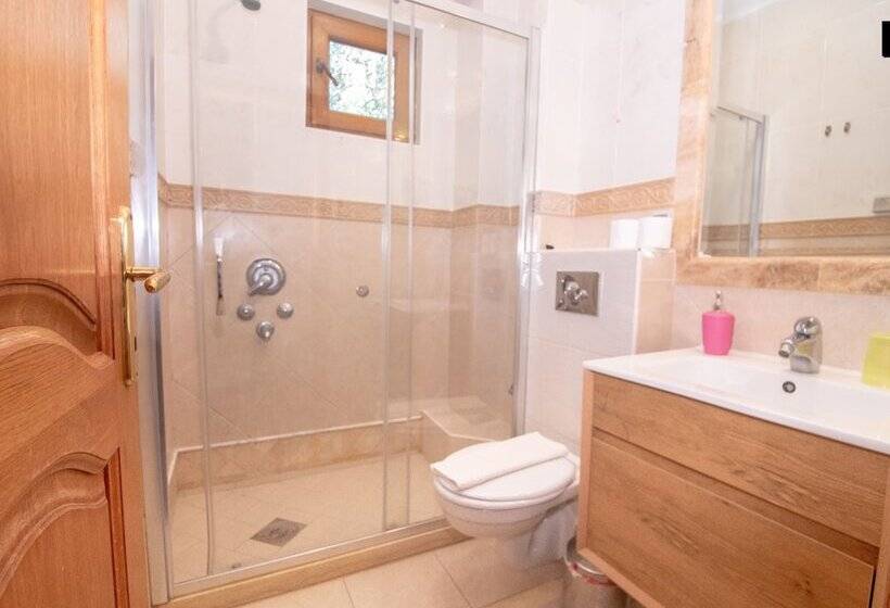 اتاق استاندارد با بالکن, Apartments And Rooms Levantin Inn