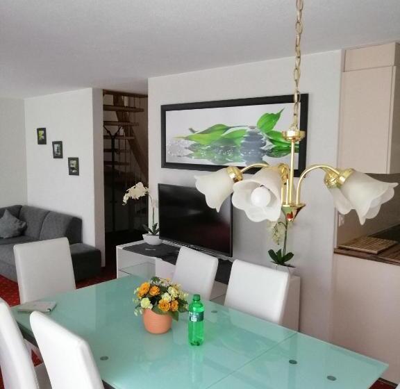 Апартаменты 3 Спальни, Residence