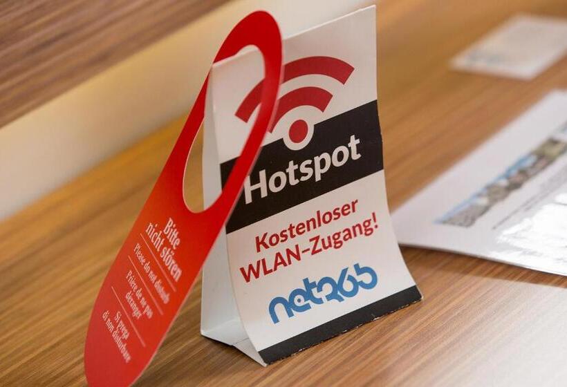 Номер Стандарт Трехместный, T3 Hotel Cityloft