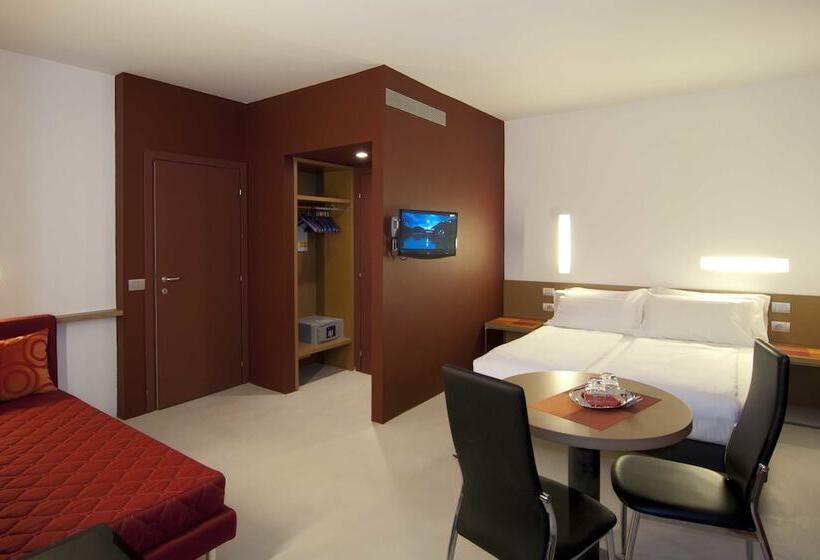 4인용 스탠다드 룸, Villa Regina