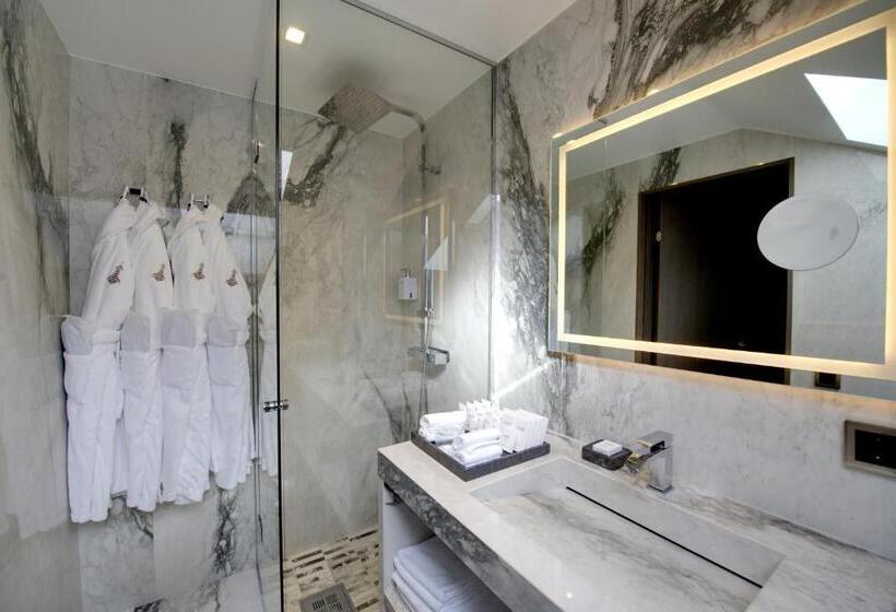 Апартаменты 1 Спальня, The Lamp Hotel & Spa