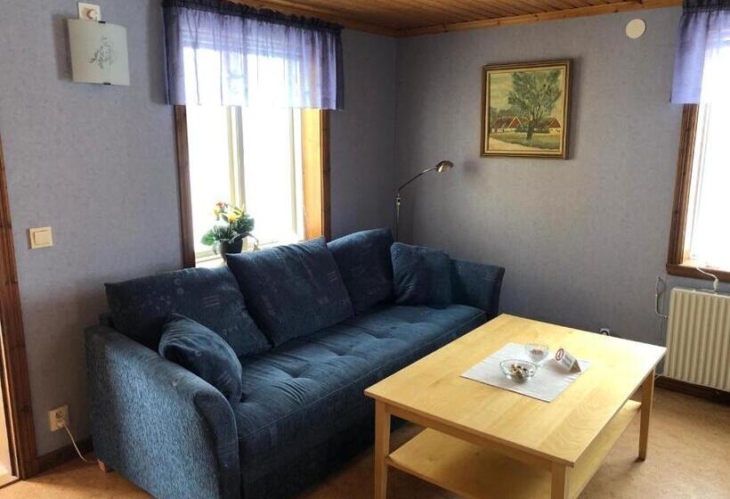 Номер Стандарт, Vegby Bolsgård Lillstugan