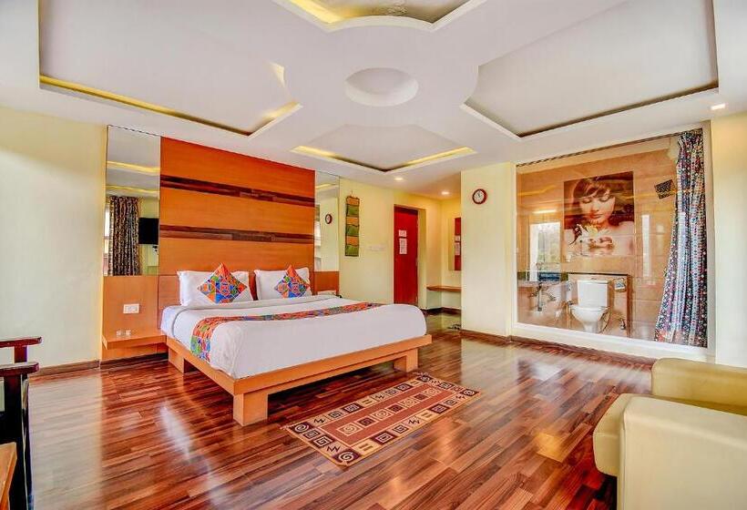 Люкс, Fabhotel Abirami Grand Inn   Nr Bryant Park