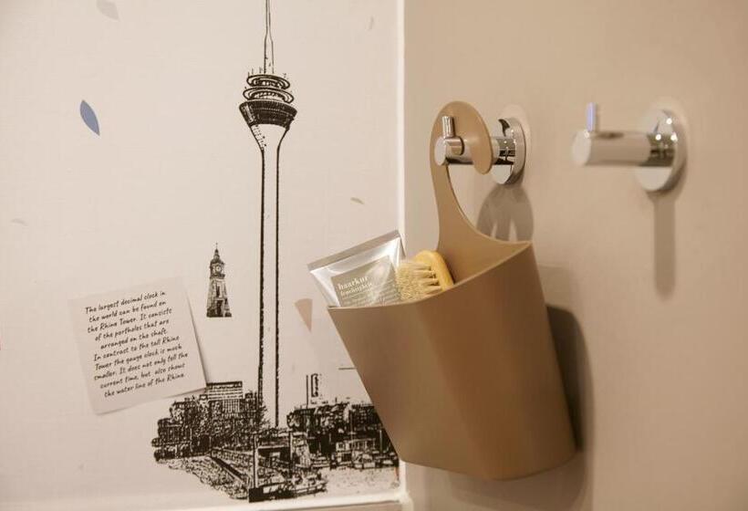 Номер Стандарт, Holiday Inn   The Niu, Hub Dusseldorf Messe, An Ihg