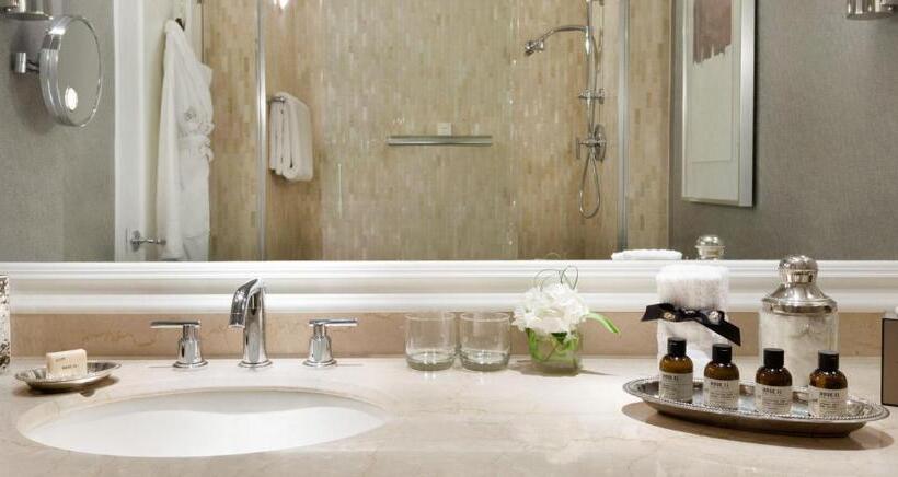 이그제큐티브 스위트 킹침대, Fairmont Washington Dc Gold Experience