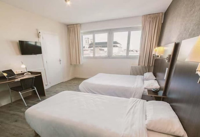 Четырехместный Номер Стандарт, Hôtel De La Vendée