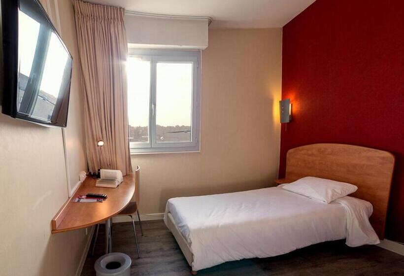 Трехместный Номер Классика, Hôtel De La Vendée