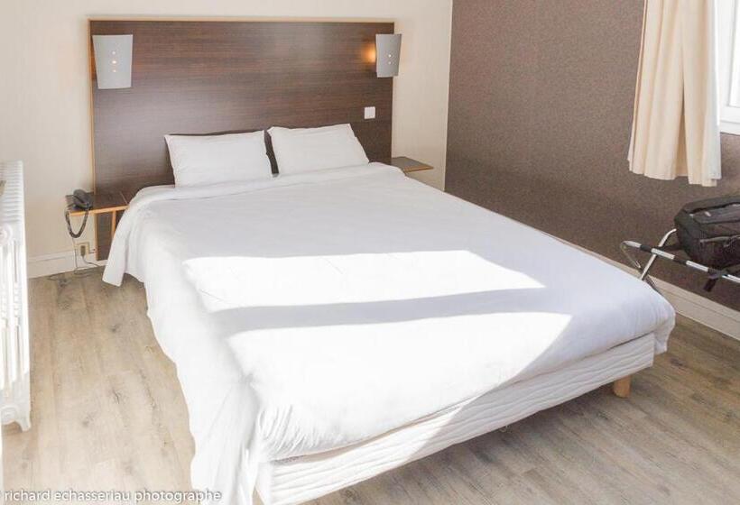 Номер Премиум, Hôtel De La Vendée