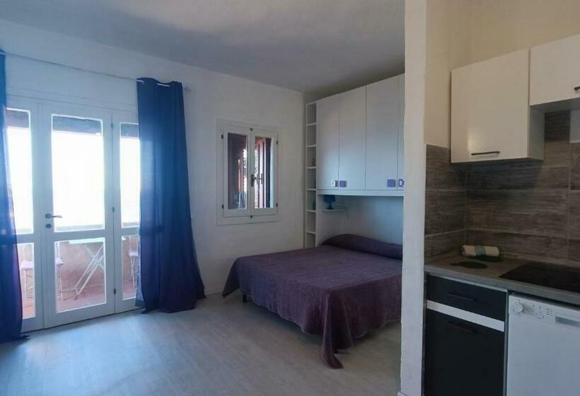Студия Стандарт Вид на Море, Villaggio Est A Capo Coda Cavallo San Teodoro